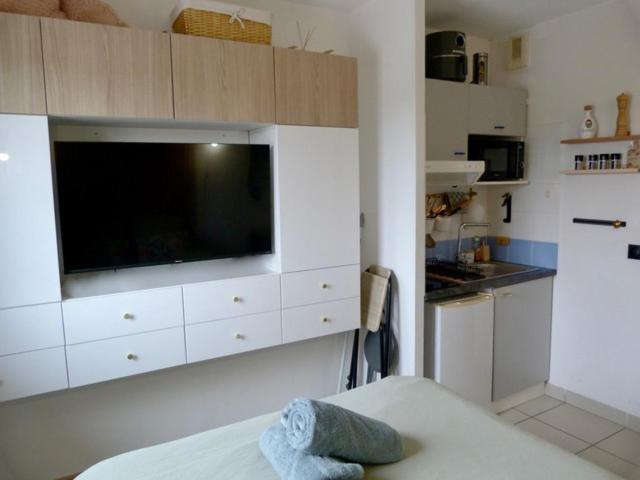Charmant Studio Le Clos D'Aix Parking Prive Gratuit Et Piscine Aix-en-Provence Exteriör bild
